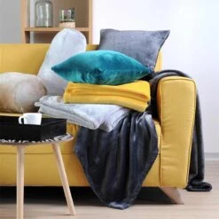 Couverture Polaire En Maille Doudou Ecru 180 X 220 Cm