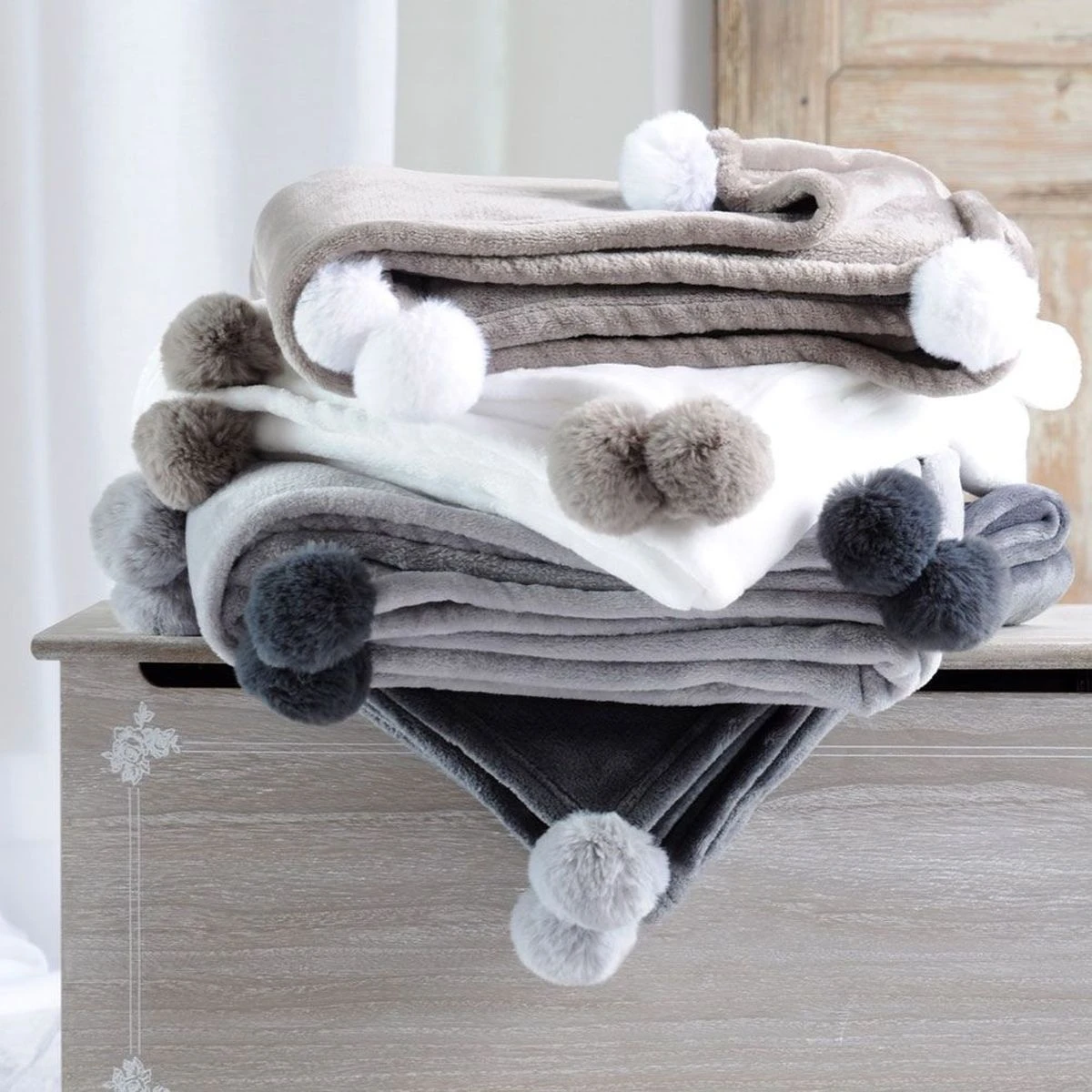 Plaid Mellow Ă Pompons Blanc 130 X 160 Cm