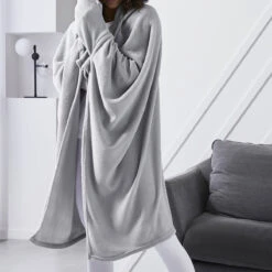 Plaid Polaire à Capuche Couleur 115 X 165 Cm - Acier