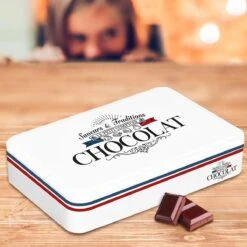 Boite à Chocolat En Métal Saveurs Et Traditions Françaises