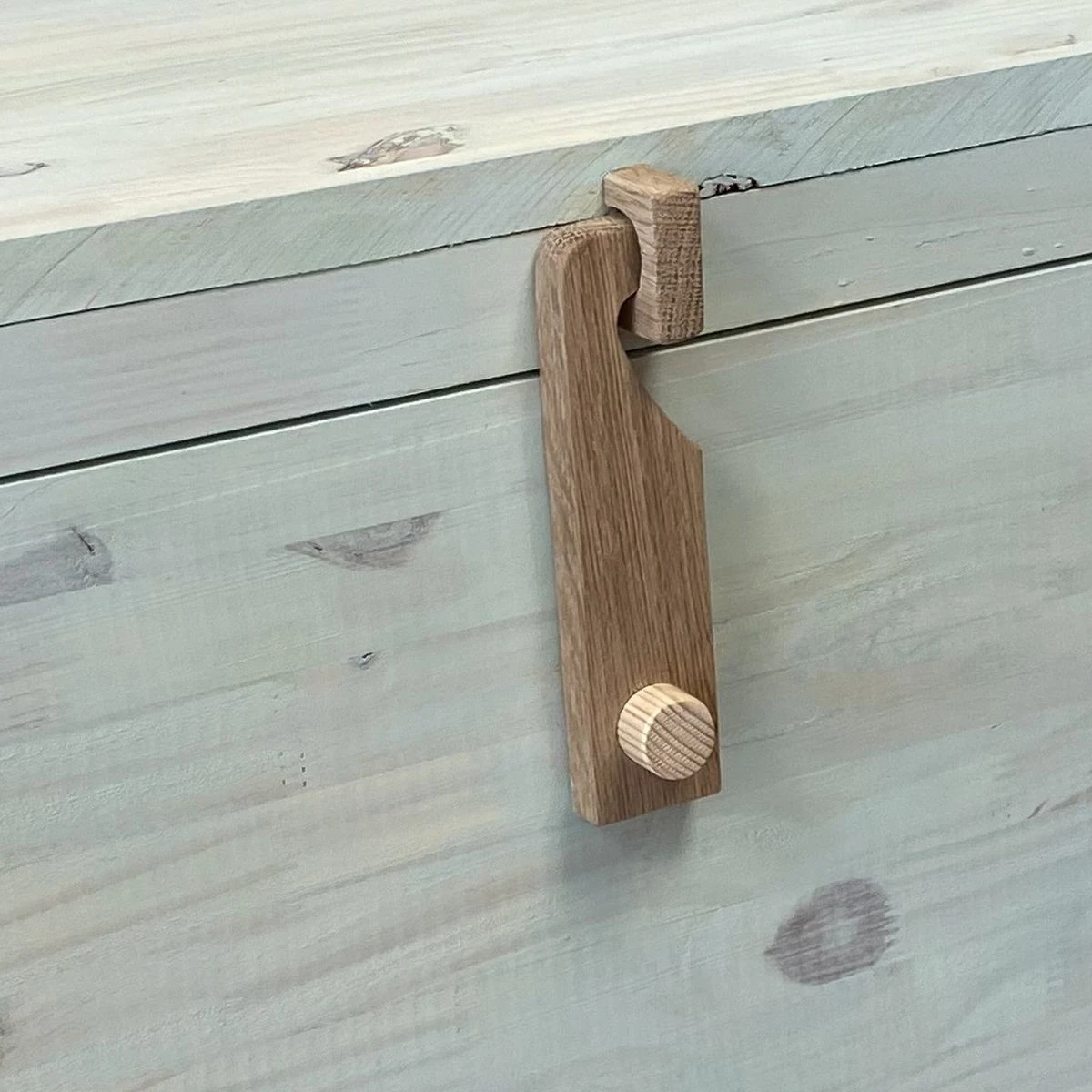 Grand Coffre En Bois De Pin Lasuré Vert Fait Main – Image 2