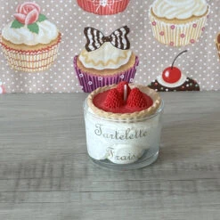 Bougie Parfumée Tartelette Aux Fraises Fabriquée En Provence