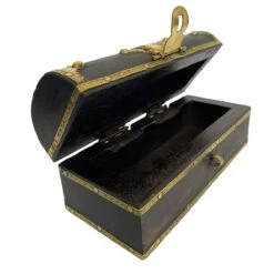 Petite Boite En Bois Avec Bordure Décorative En Laiton Ciselé