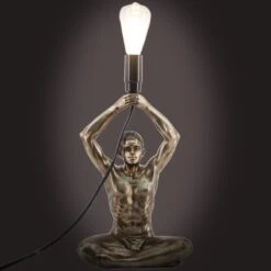 Lampe Homme Aspect Bronze En Résine 30 Cm