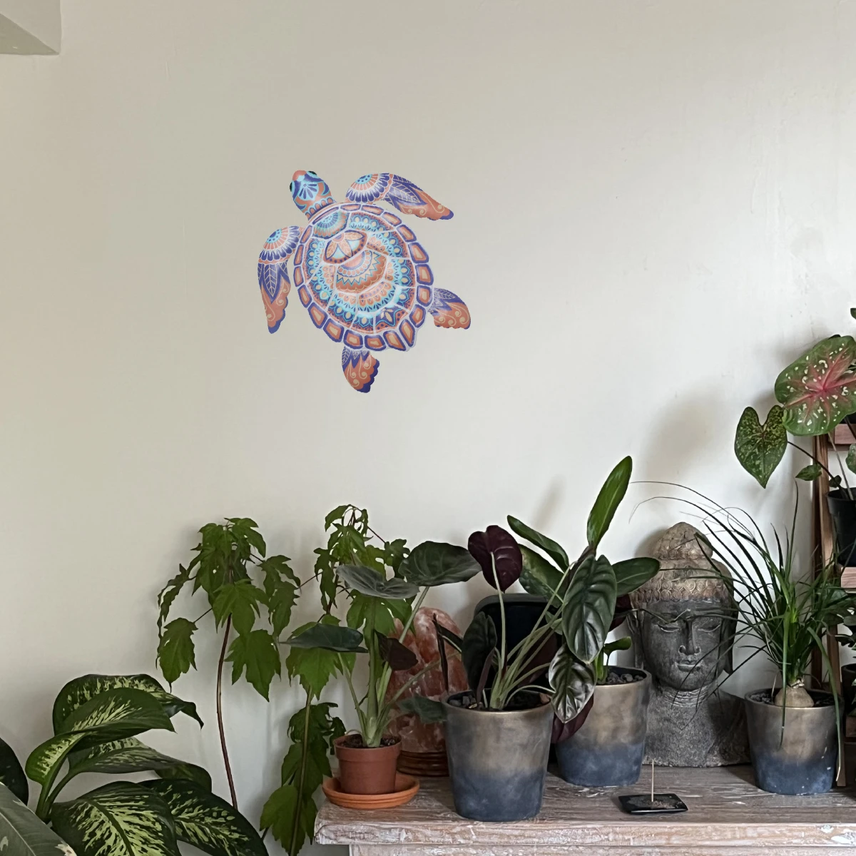 Décoration Murale Tortue En Métal Orange Et Bleu 31 Cm